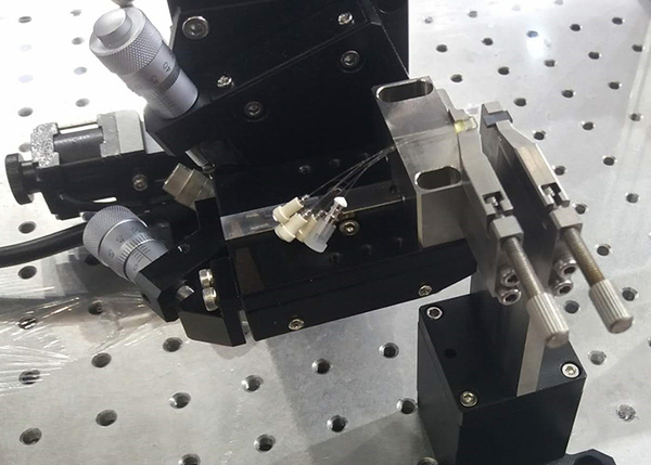 MUX-DMUX手动对光系统