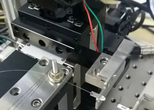 WDM用单纤准直器封装系统